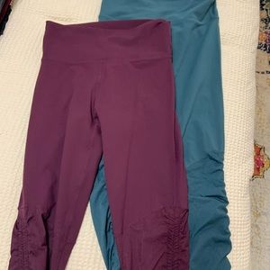 Fabletics Legging pair